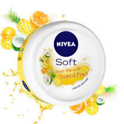 NIVEA Soft, Light Moisturising Cream, Tropical Fruit, 50ml