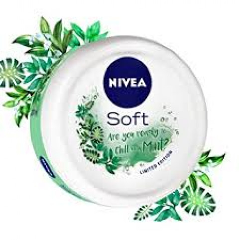 NIVEA Soft, Light Moisturising Cream, Chilled Mint, 50ml